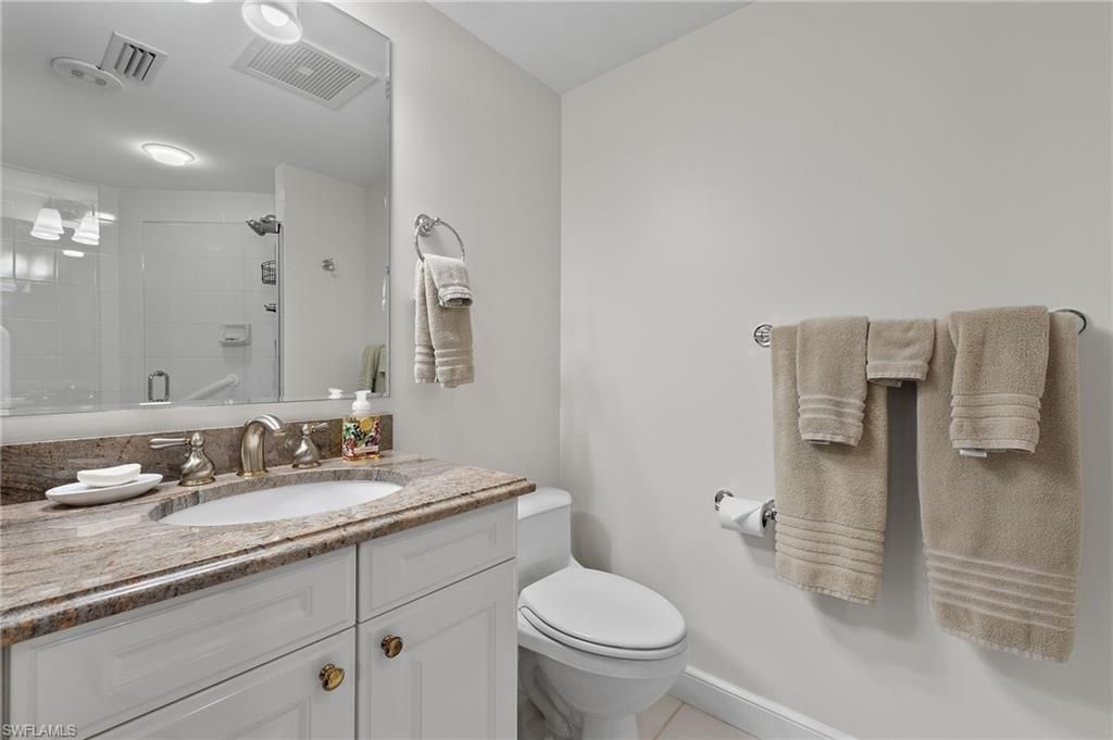 4021 Gulf Shore Blvd N, Unit 202, Naples, FL 34103 Photo
