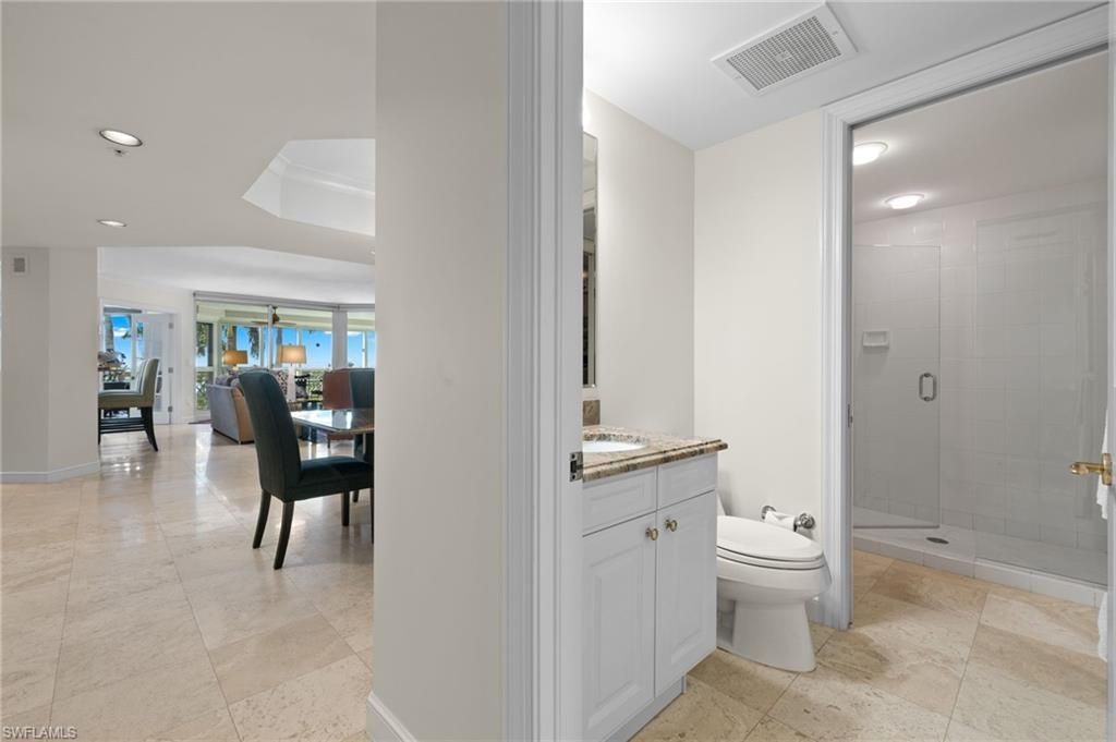 4021 Gulf Shore Blvd N, Unit 202, Naples, FL 34103 Photo