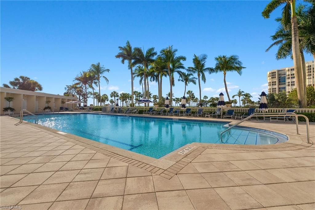 4021 Gulf Shore Blvd N, Unit 202, Naples, FL 34103 Photo