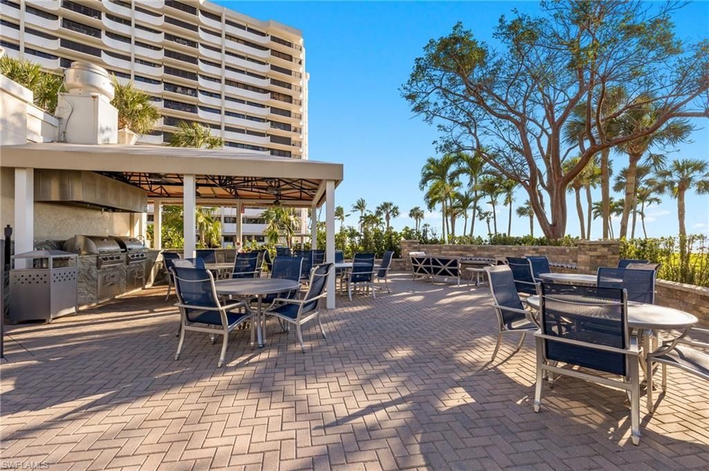 4021 Gulf Shore Blvd N, Unit 202, Naples, FL 34103 Photo