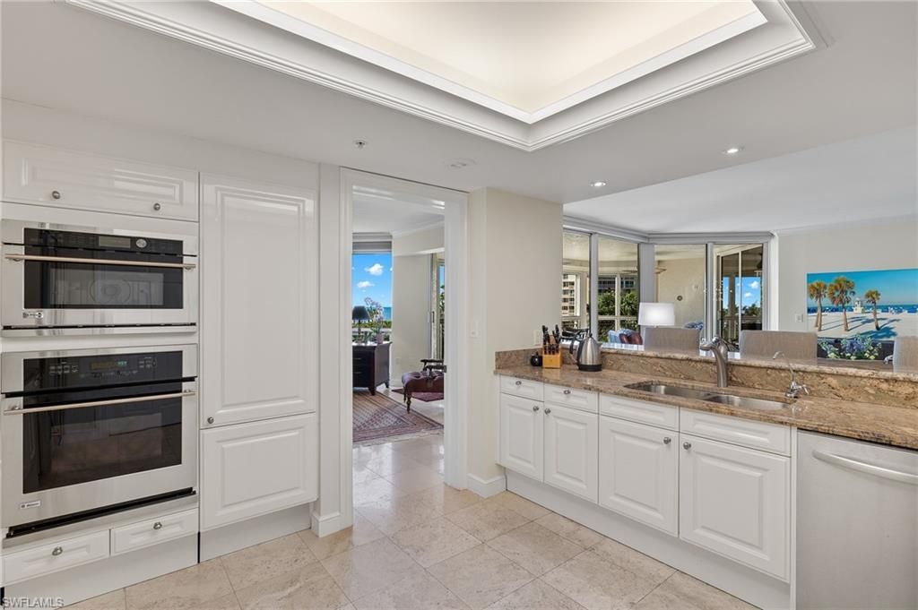 4021 Gulf Shore Blvd N, Unit 202, Naples, FL 34103 Photo