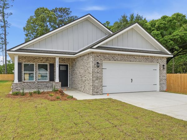 2833 Blackbird Court, Crestview, FL 32539