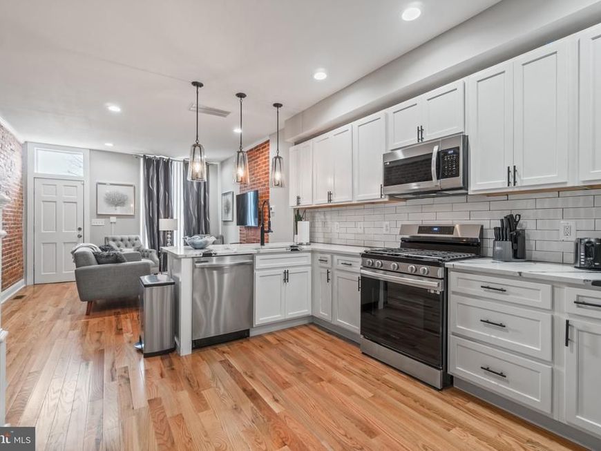 2225 E Chase Street, Baltimore, MD 21213 Main Photo