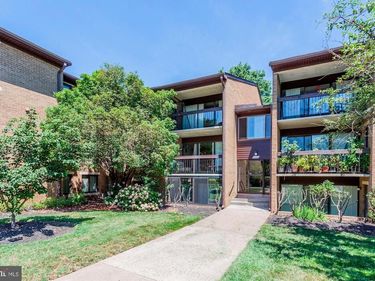 543 FLORIDA AVENUE , Unit 202, HERNDON, VA 20170