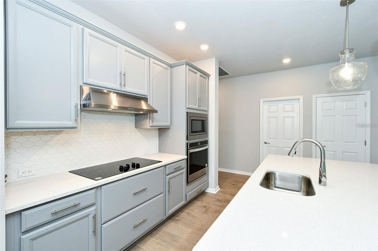 8126 Trimbelle Terrace , Parrish, FL 34219 Photo