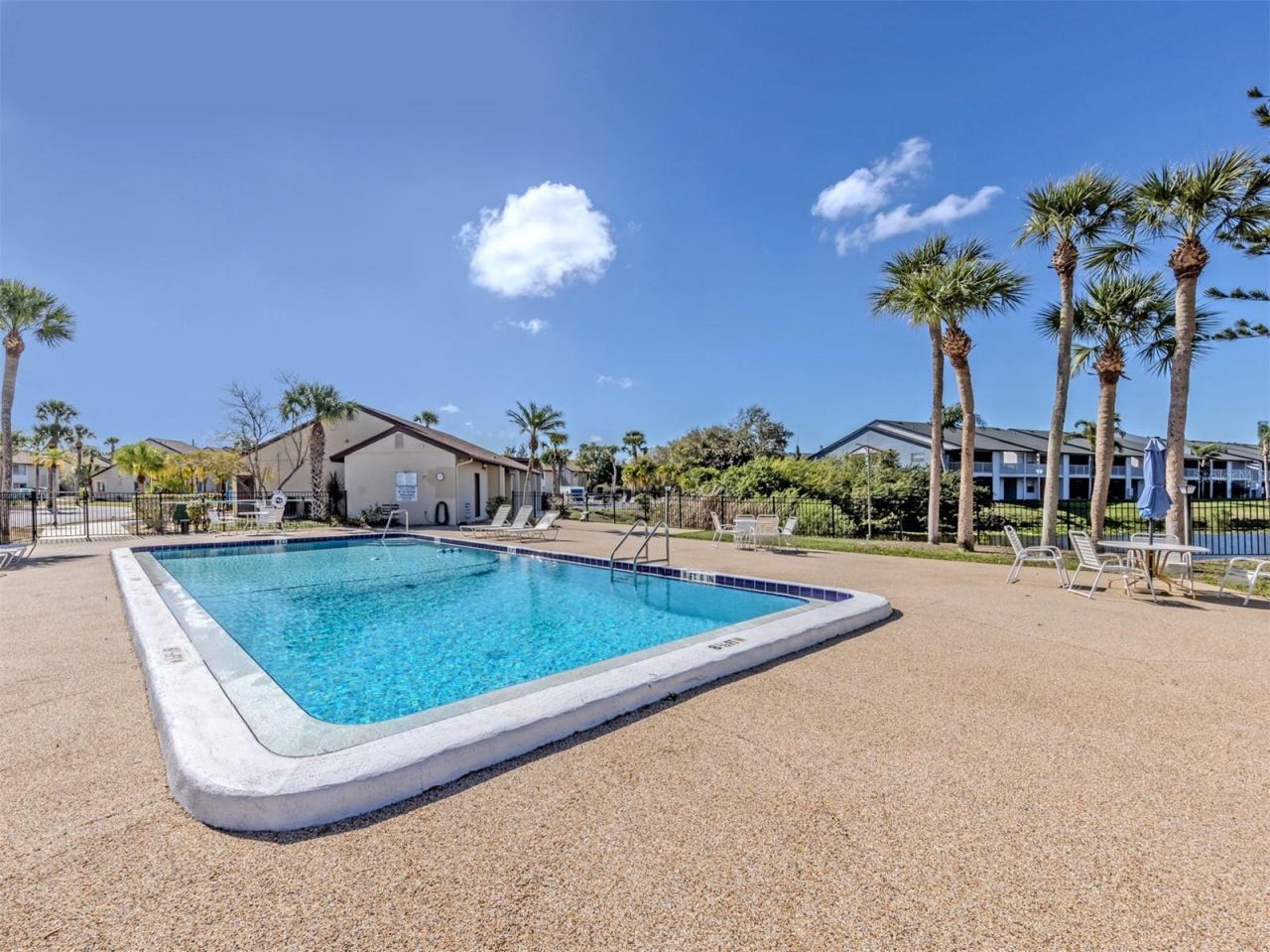2616 Hidden Lake Drive N, Unit A, Sarasota, FL 34237 Photo