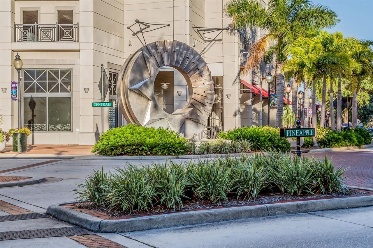 2616 Hidden Lake Drive N, Unit A, Sarasota, FL 34237 Photo