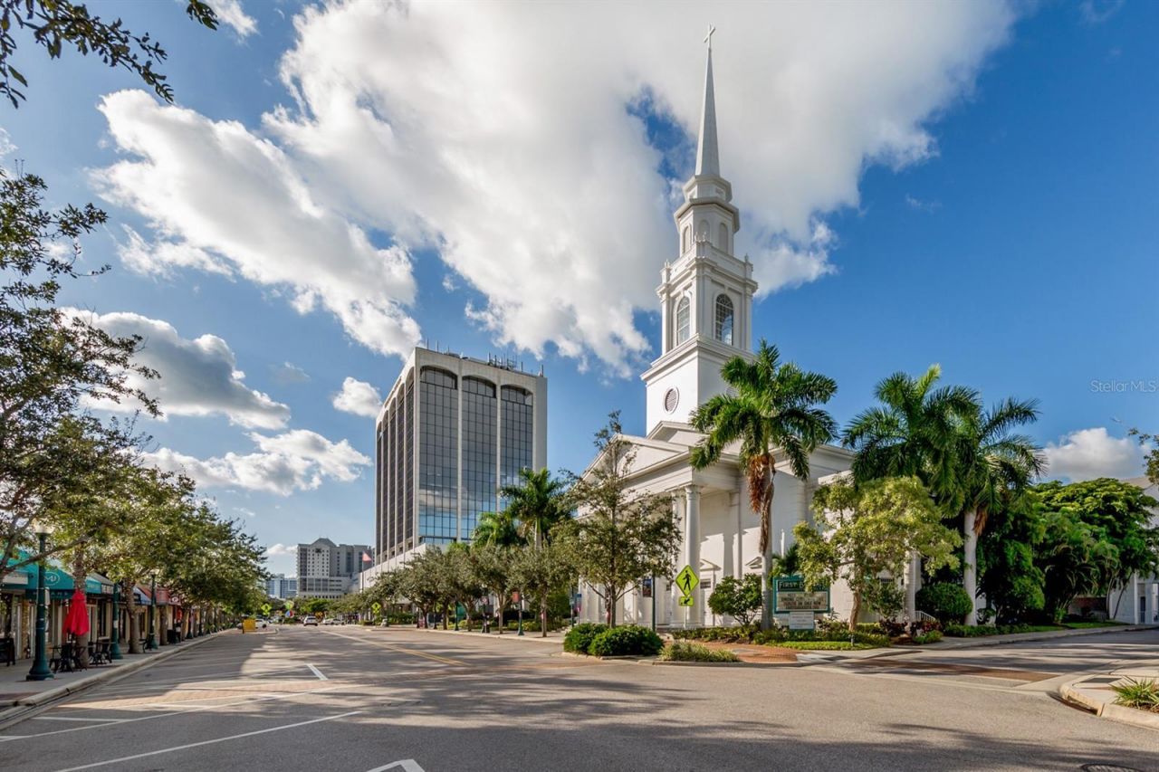 2616 Hidden Lake Drive N, Unit A, Sarasota, FL 34237 Photo