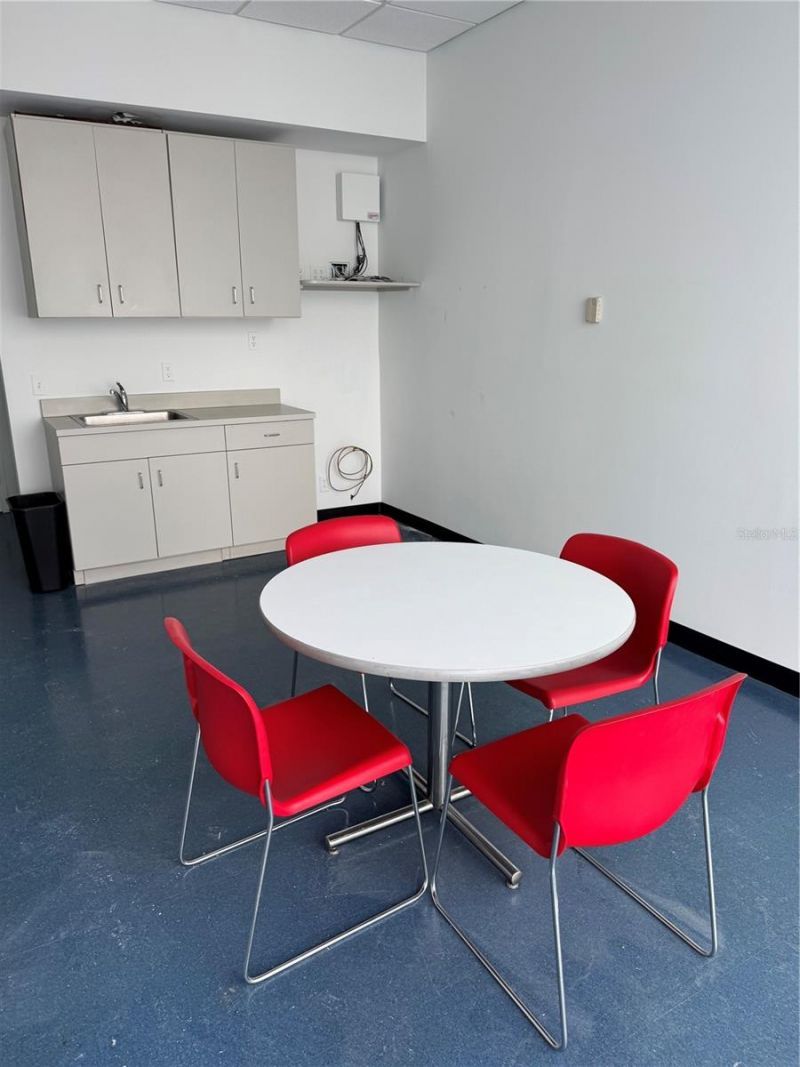 3250 SE Federal Highway , Stuart, FL 34997 Photo