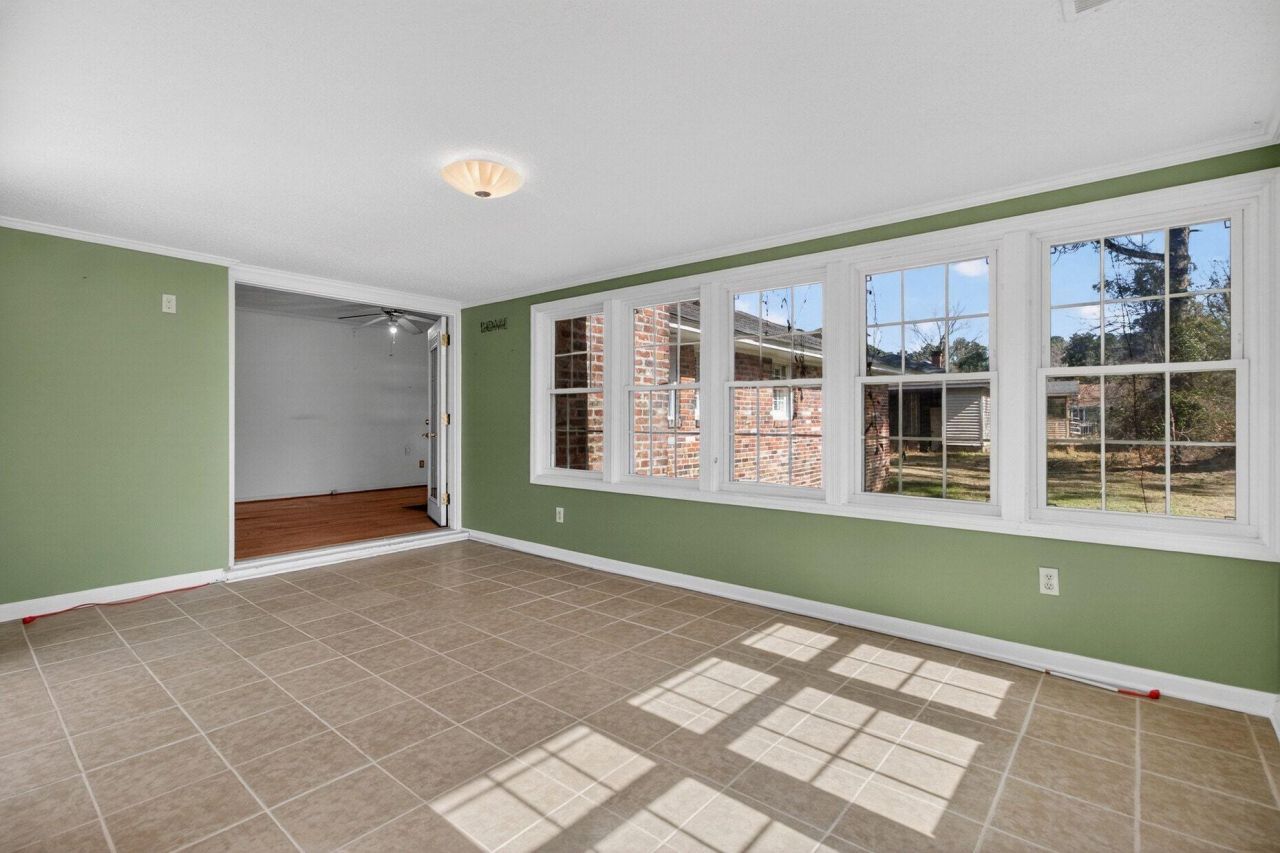 1030 State Street Photo 18