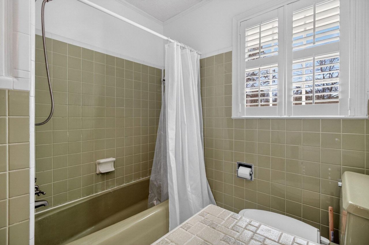 1030 State Street Photo 20