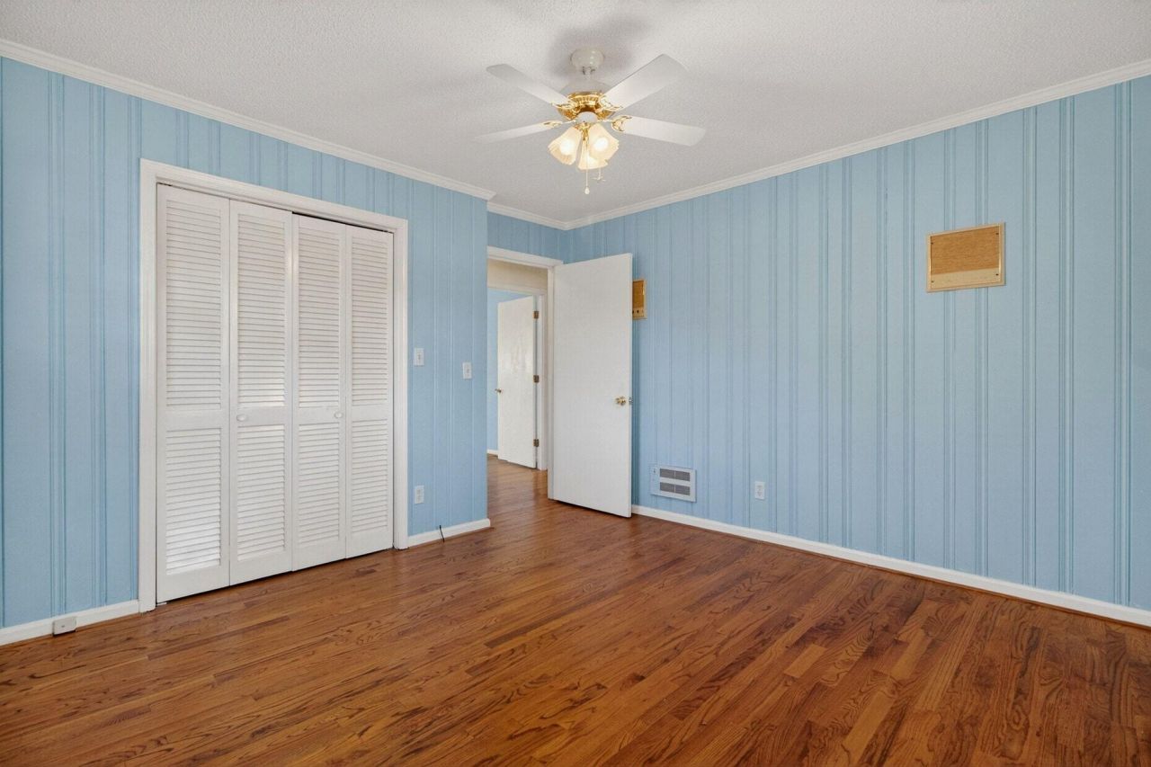 1030 State Street Photo 24