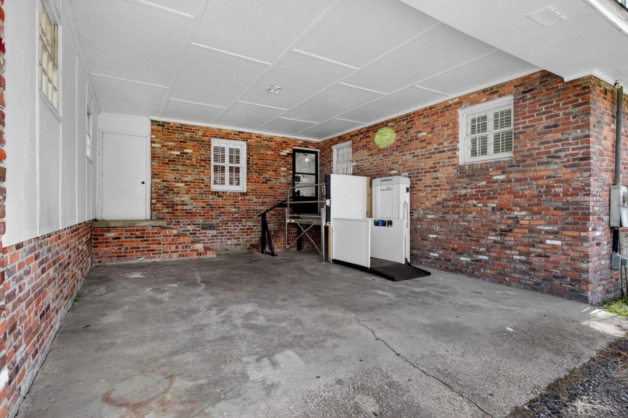 1030 State Street Photo 28