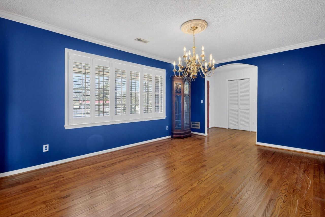 1030 State Street Photo 6