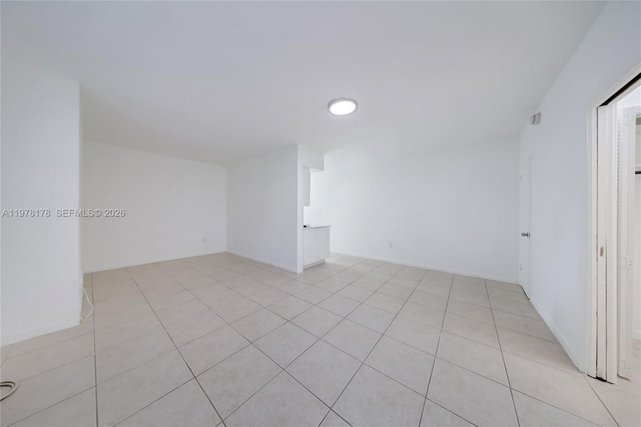 34 Bal Bay Dr, Unit 4, Bal Harbour, FL 33154 Photo