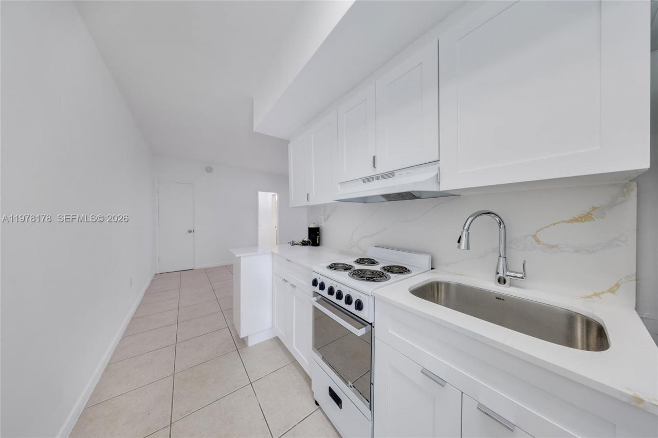 34 Bal Bay Dr, Unit 4, Bal Harbour, FL 33154 Photo