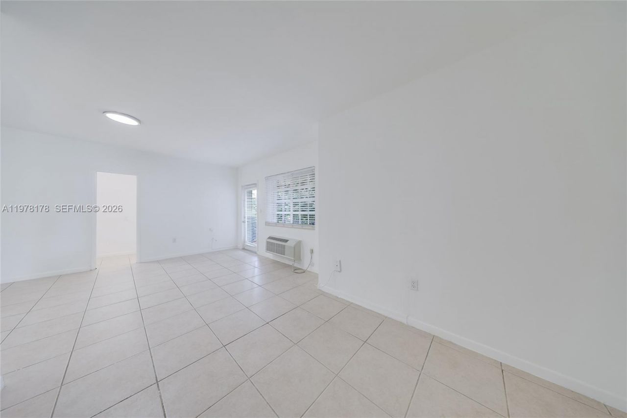 34 Bal Bay Dr, Unit 4, Bal Harbour, FL 33154 Photo