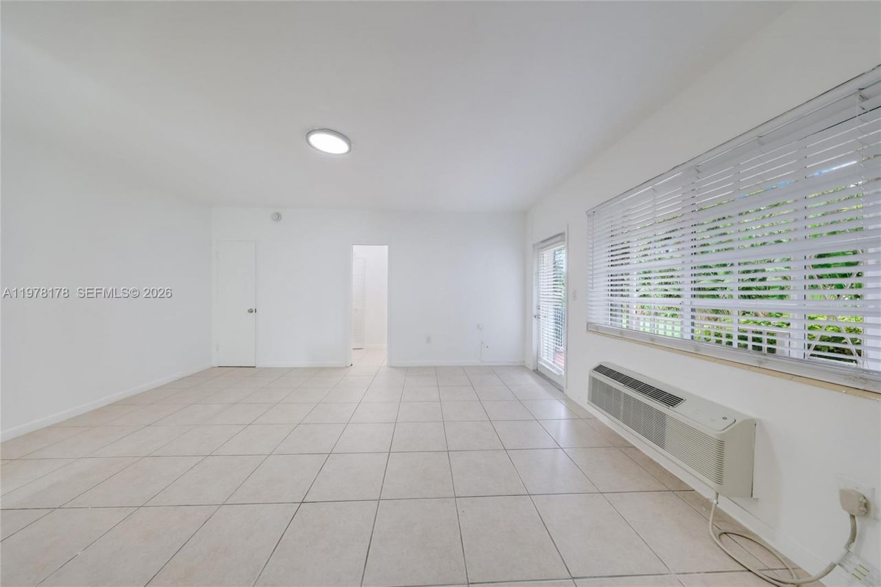 34 Bal Bay Dr, Unit 4, Bal Harbour, FL 33154 Photo