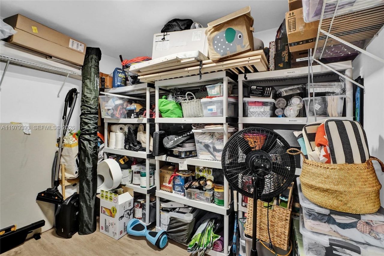 2301 NE 196th St, Miami, FL 33180 Photo