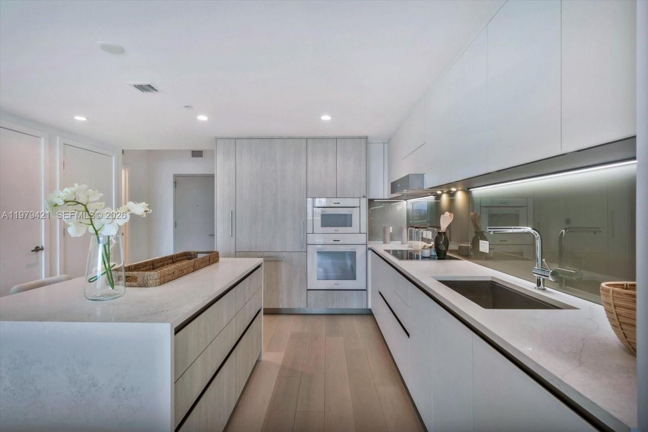 9201 E Bay Harbor Dr, Unit 503, Bal Harbour, FL 33154 Photo