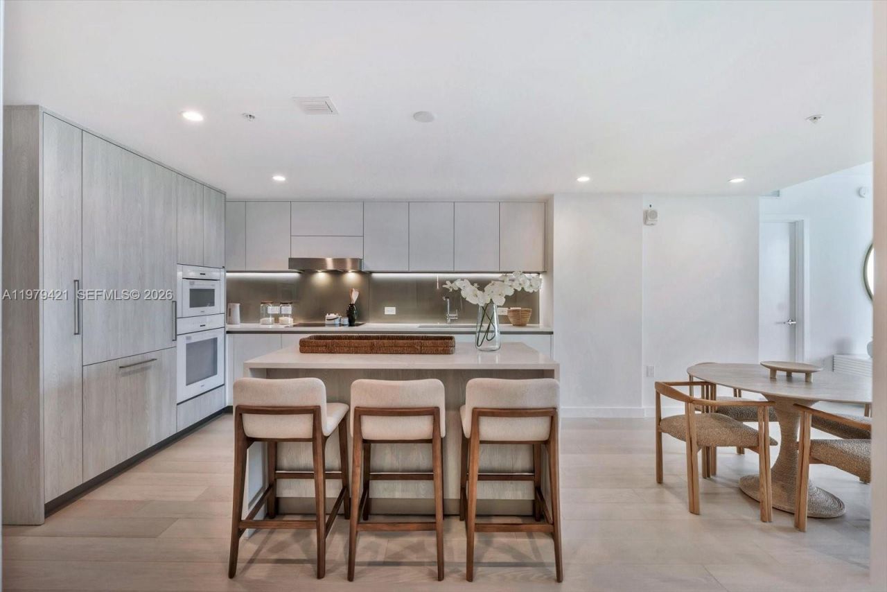 9201 E Bay Harbor Dr , Unit 503, Bal Harbour, FL 33154 Photo