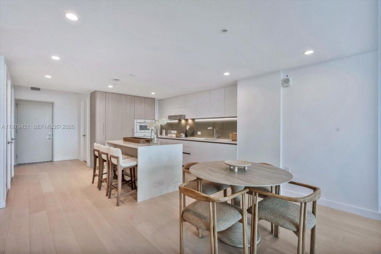 9201 E Bay Harbor Dr , Unit 503, Bal Harbour, FL 33154 Photo