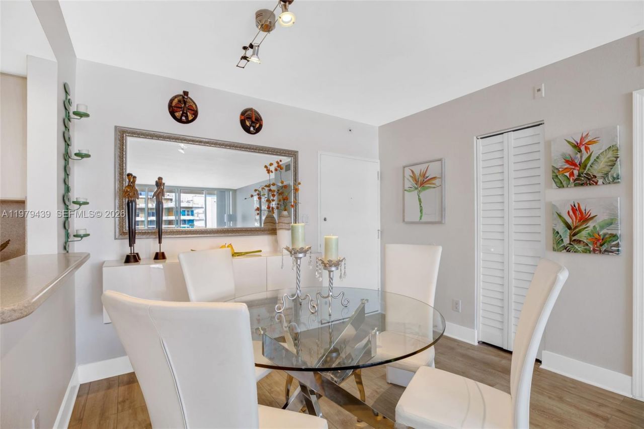 5600 Collins Ave , Unit 16B, Miami Beach, FL 33140 Photo