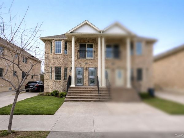 15121 17th Avenue , Whitestone, NY 11357