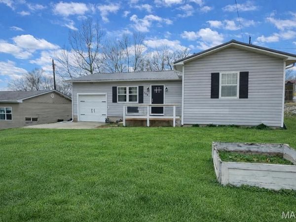 205 N Waller Street , Crocker, MO 65452