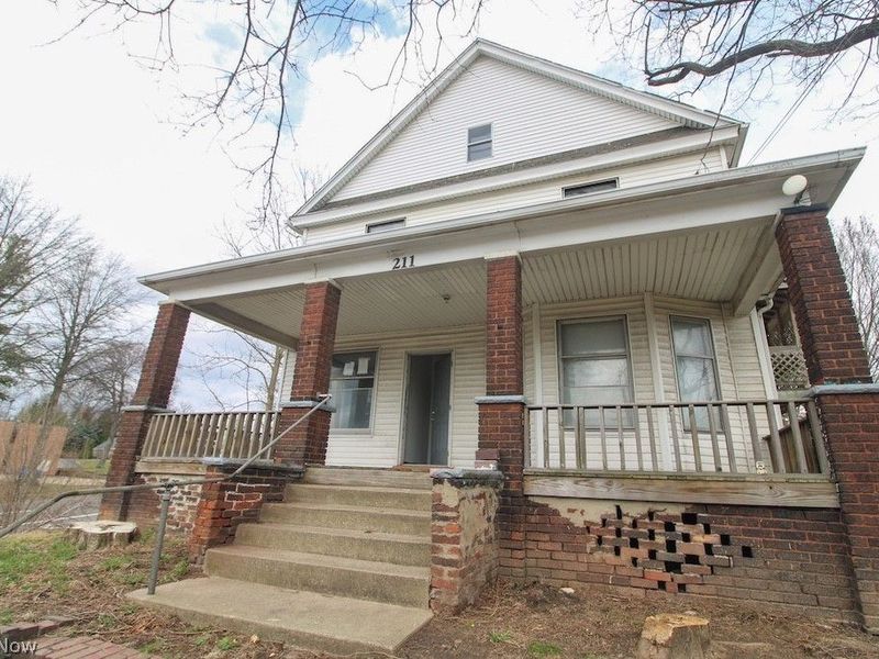 211 15th Street NE, Canton, OH 44714 Photo 1