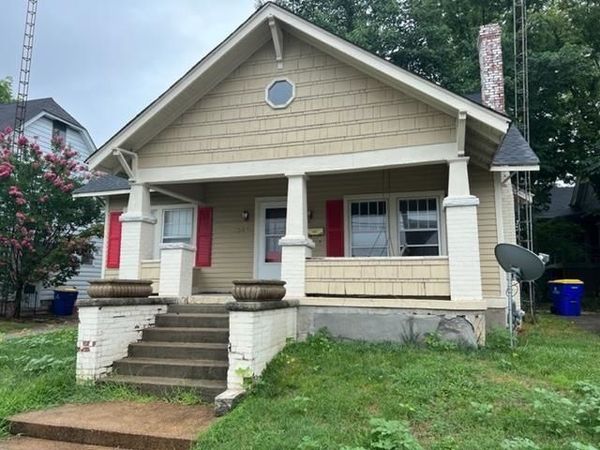 1048 Elm Street , Bowling Green, KY 42101