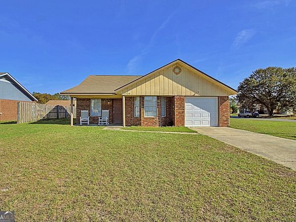 1458 Victory Circle, Hinesville, GA 31313