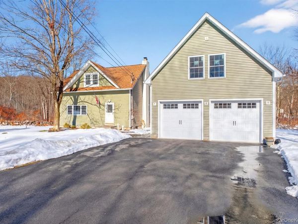 8 Garrett Place , Carmel, NY 10512