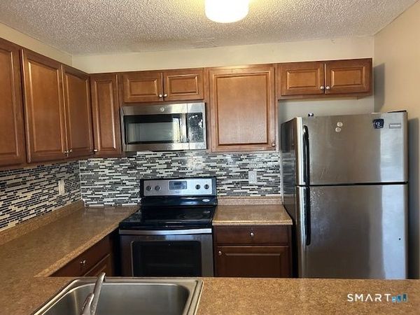 175 Mill Pond, Unit 214, Hamden, CT 06514