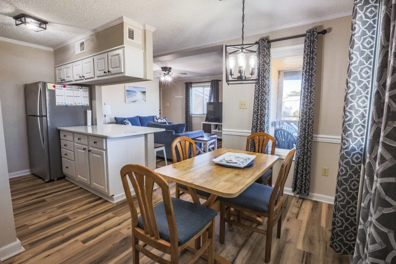 609 Hillside Dr. Photo 10