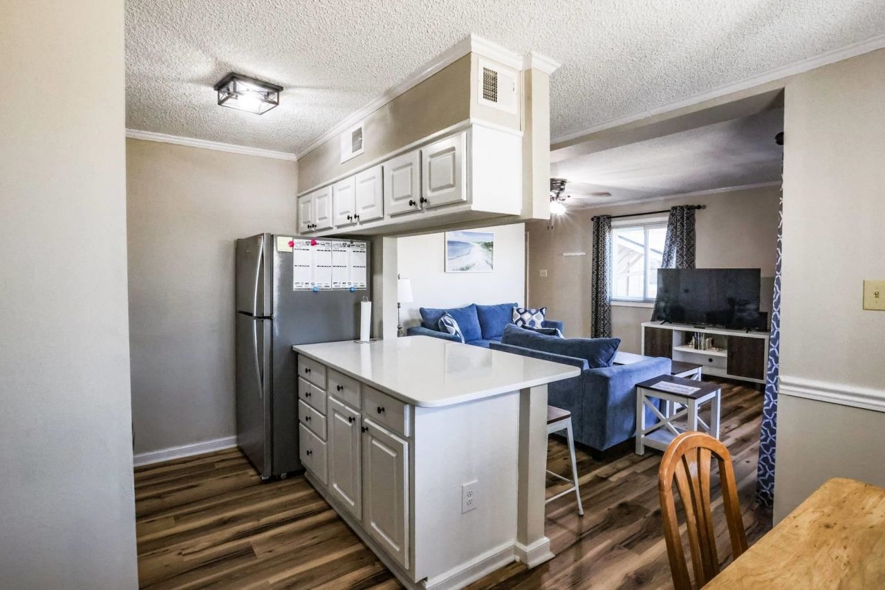 609 Hillside Dr. Photo 11