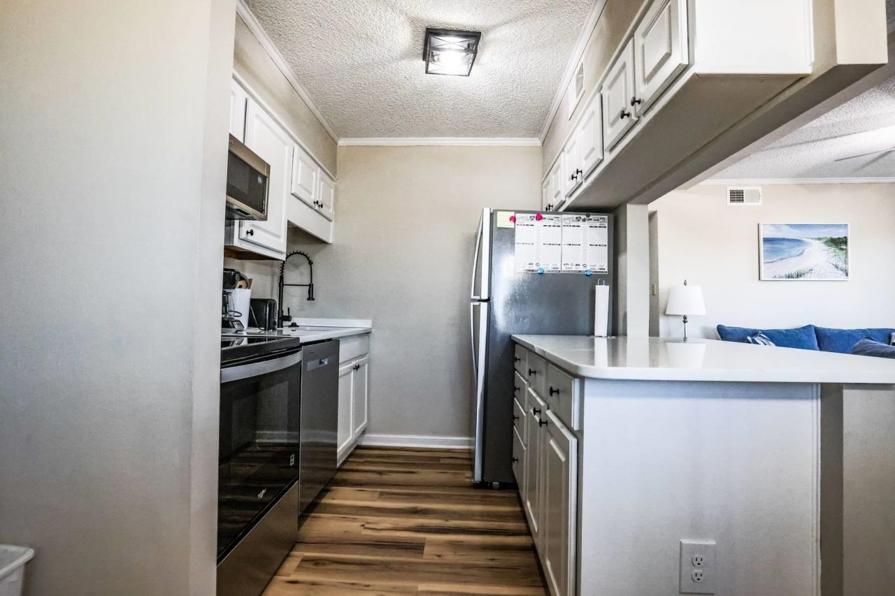 609 Hillside Dr. Photo 12