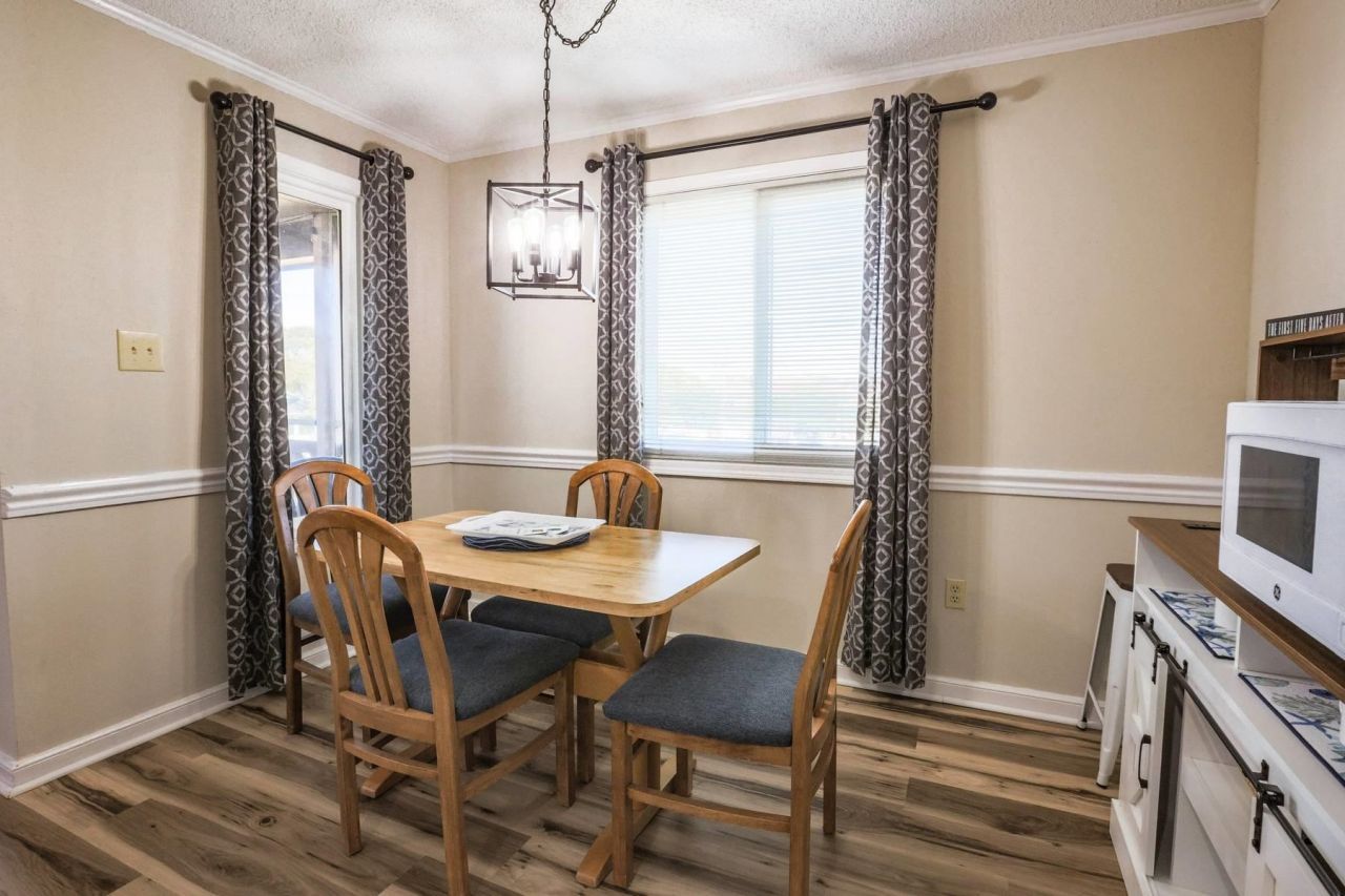 609 Hillside Dr. Photo 14