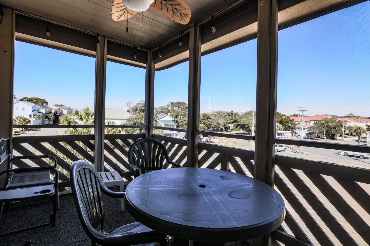 609 Hillside Dr. Photo 26