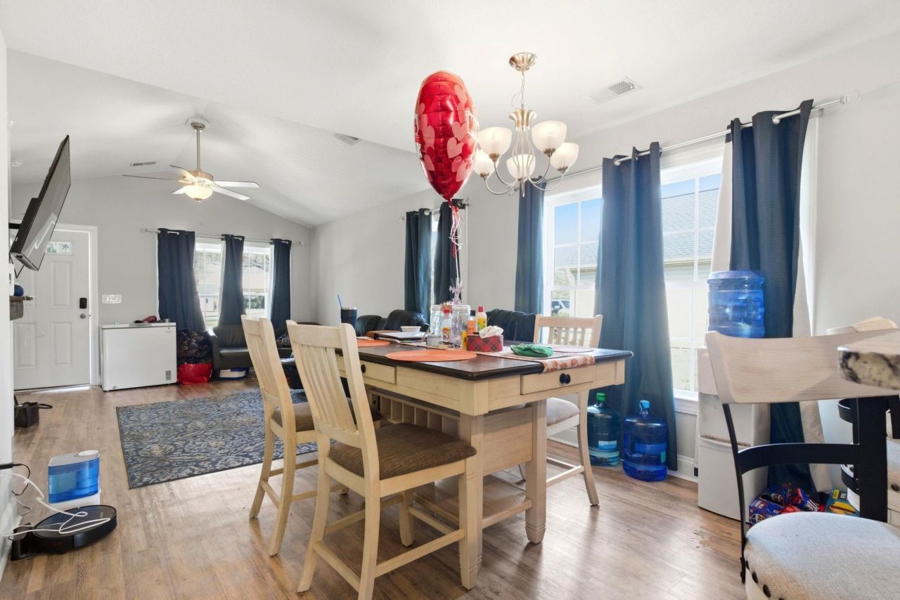 784 12th Ave. Photo 13