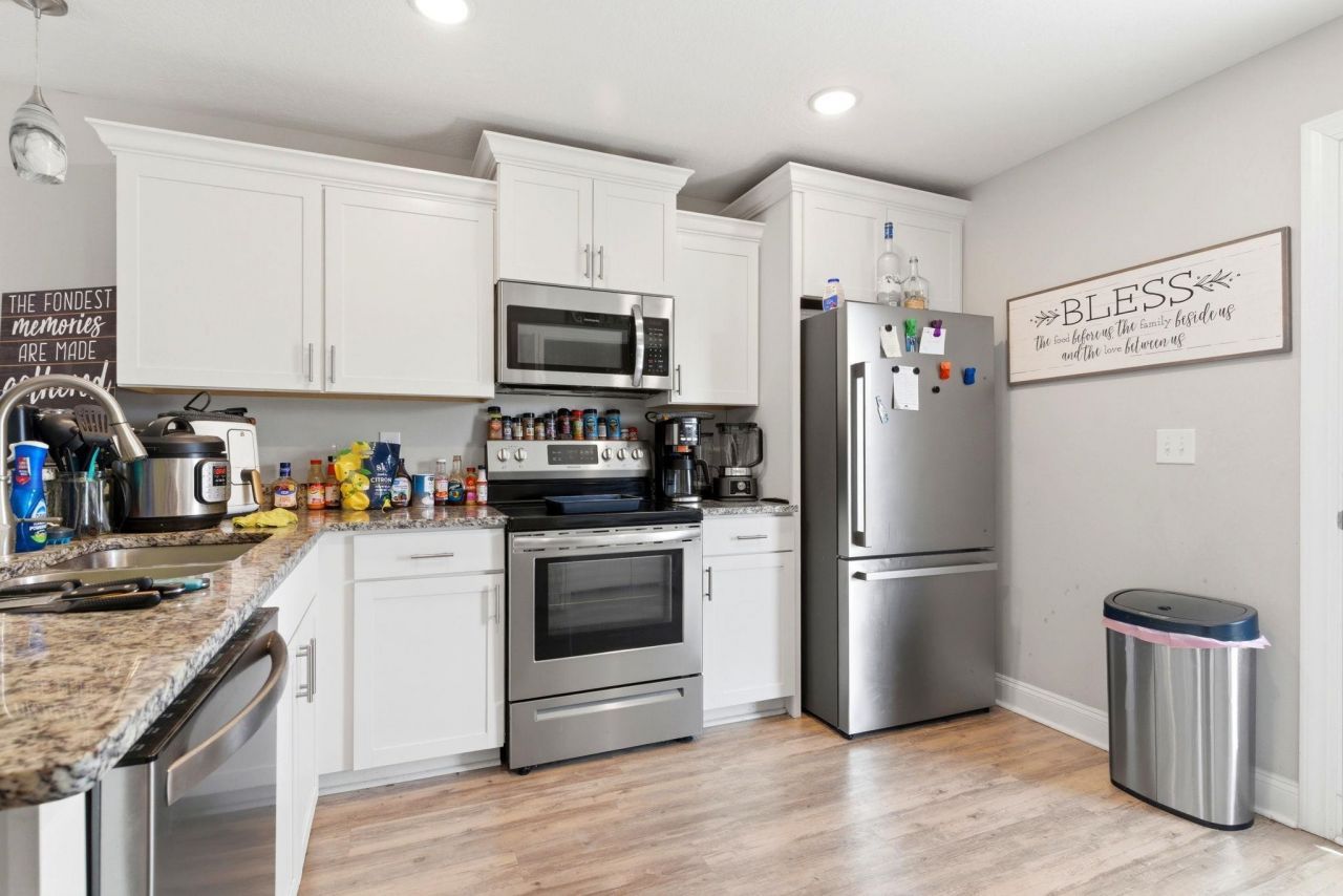 784 12th Ave. Photo 14