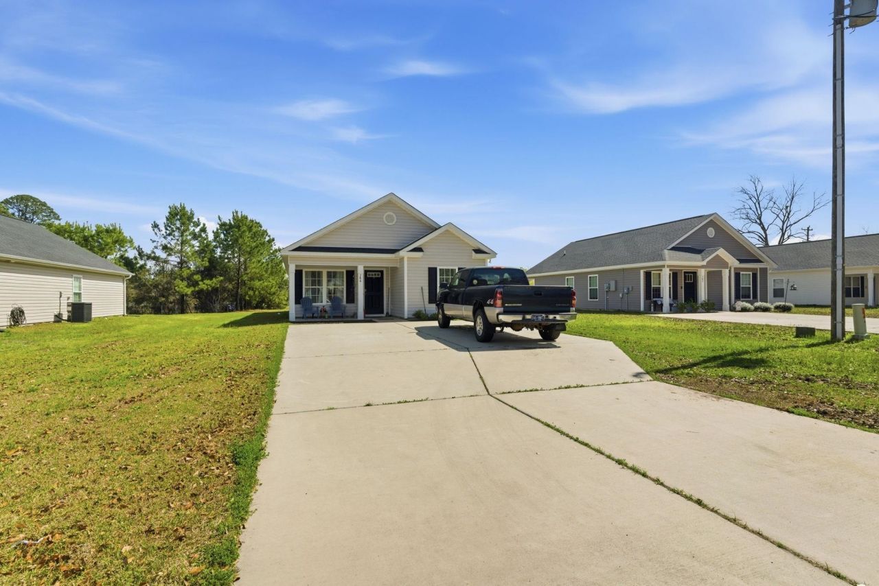 784 12th Ave. Photo 2