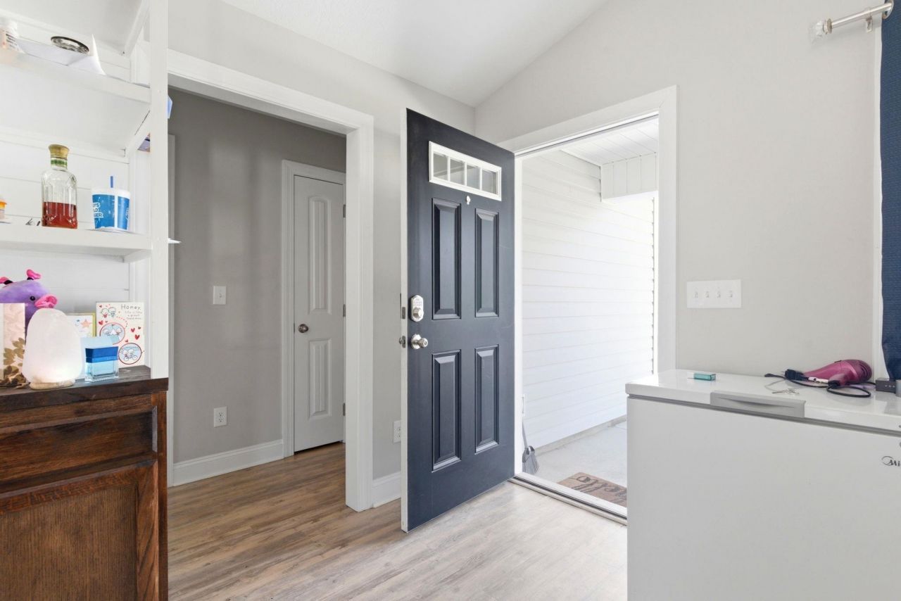 784 12th Ave. Photo 7