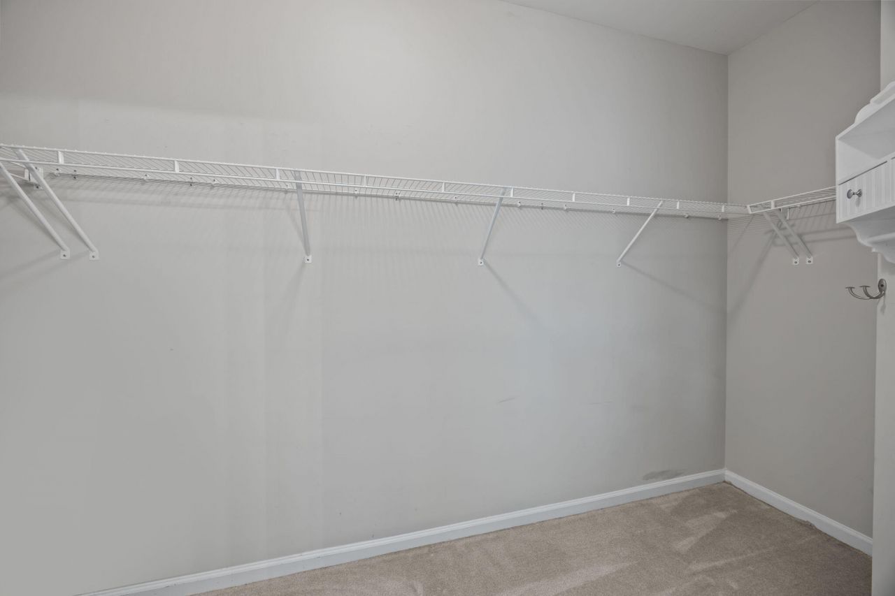 223 Loocock Drive Photo 20