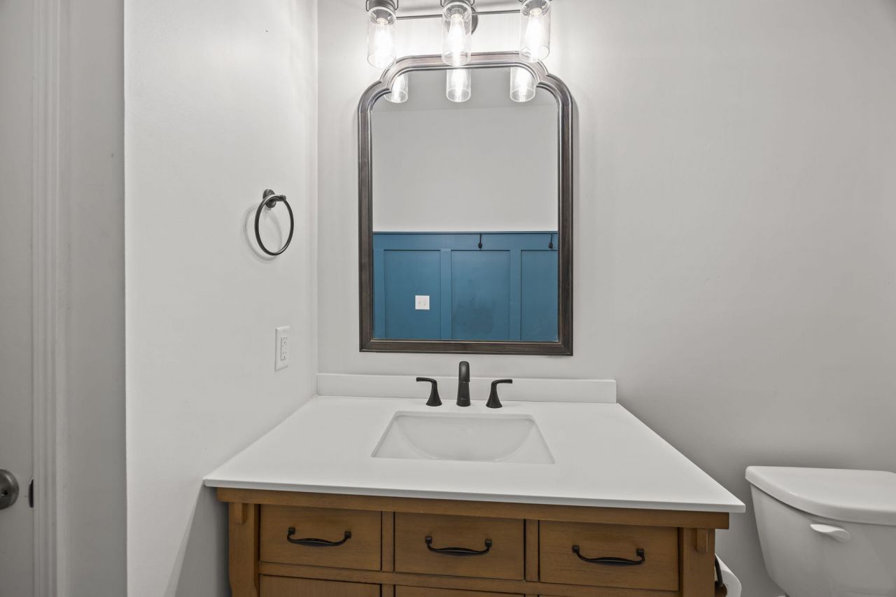 223 Loocock Drive Photo 21