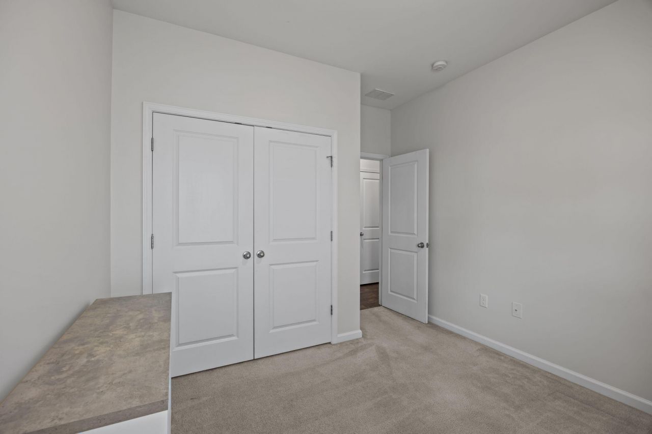 223 Loocock Drive Photo 24