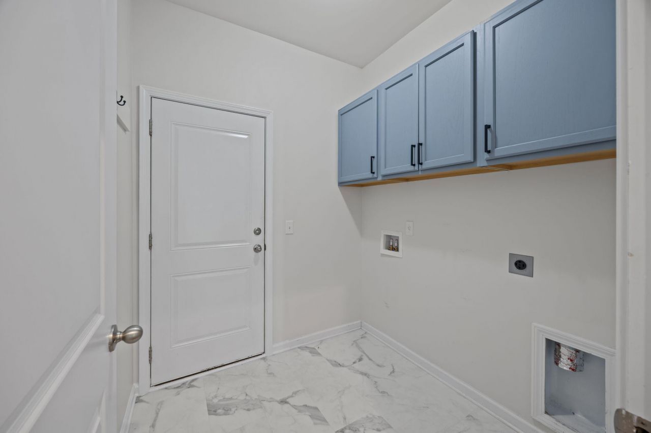 223 Loocock Drive Photo 25