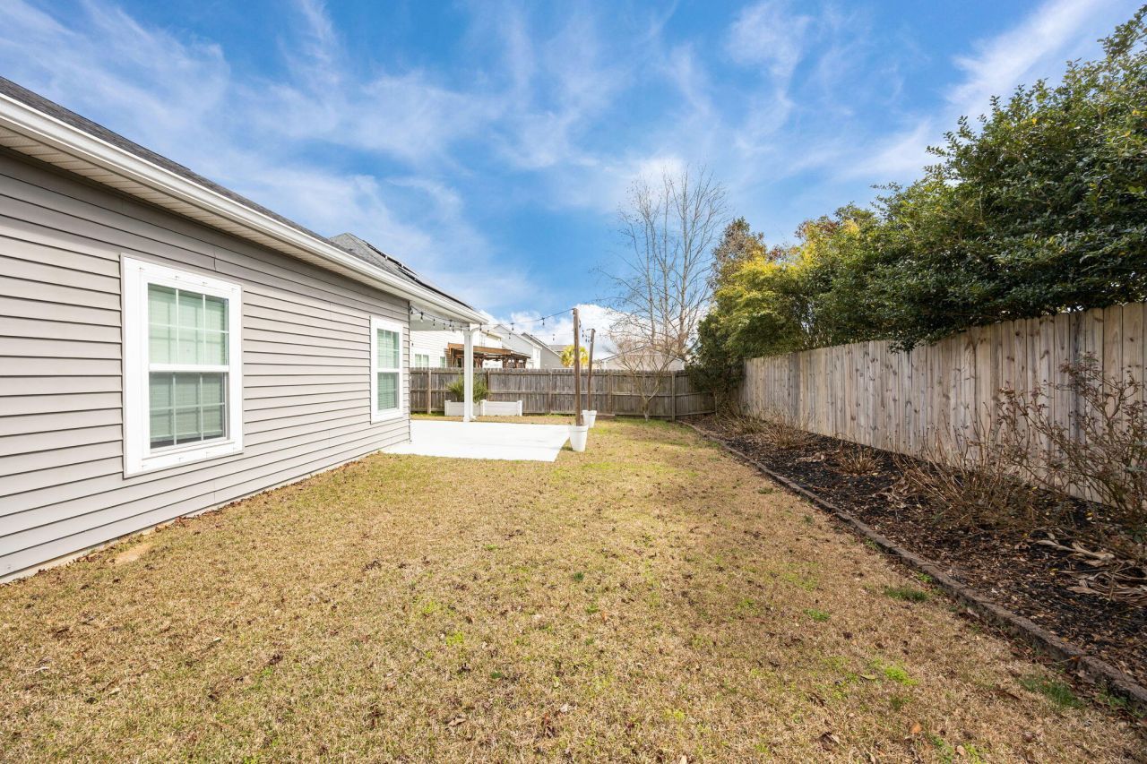 223 Loocock Drive Photo 29