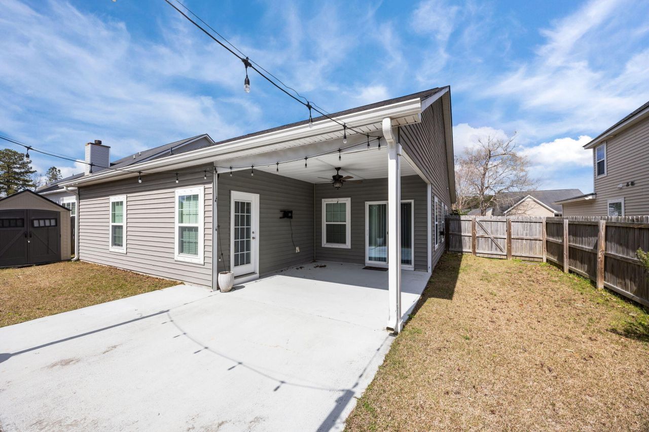 223 Loocock Drive Photo 32