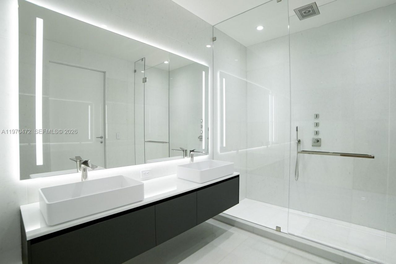 5 Grove Isle Dr , Unit M301, Coconut Grove, FL 33133 Photo